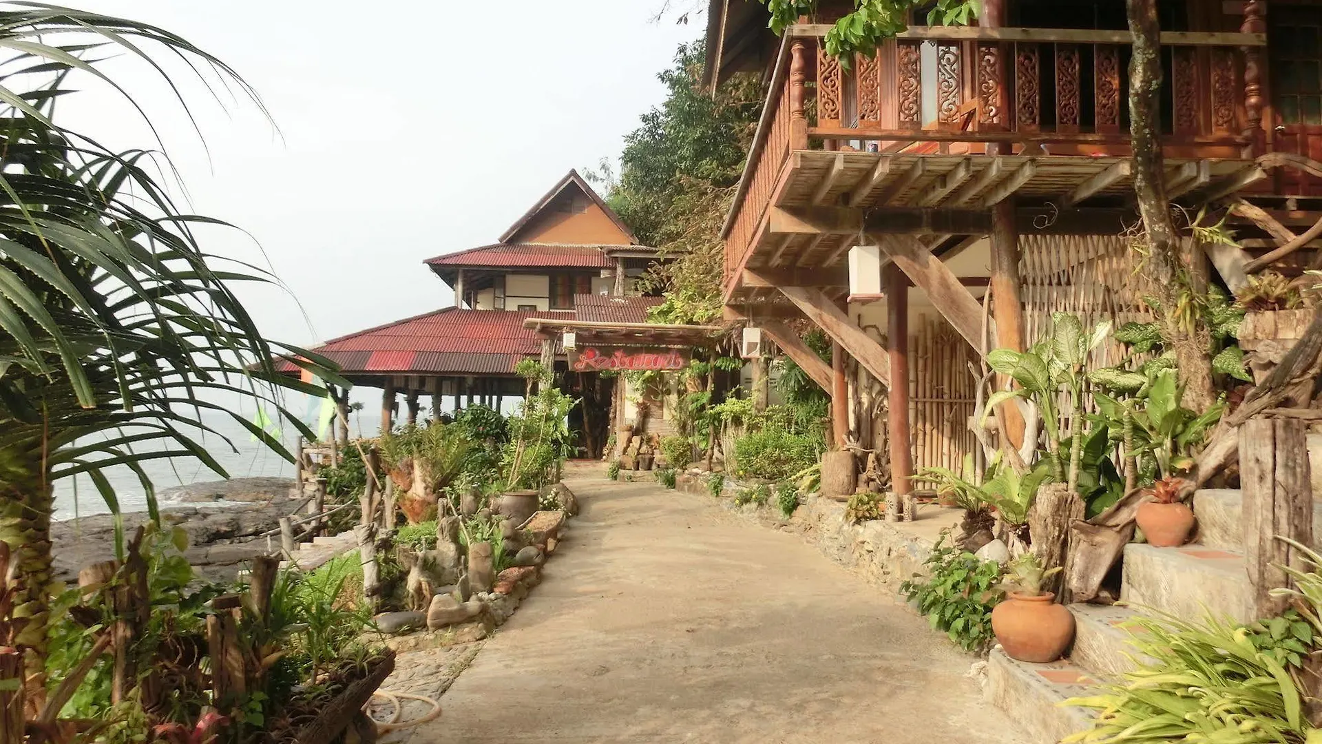 Bamboo Bay Resort Koh Lanta 3*,